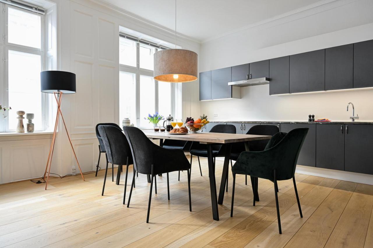 Sanders Arrow - Chic Three-bedroom In The Middle Of København